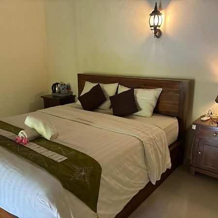 Kubu Artha Bungalow Nusa Penida Ped Kültér fotó