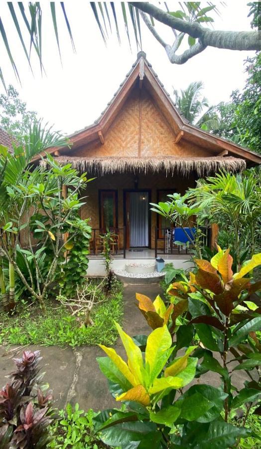 Kubu Artha Bungalow Nusa Penida Ped Kültér fotó
